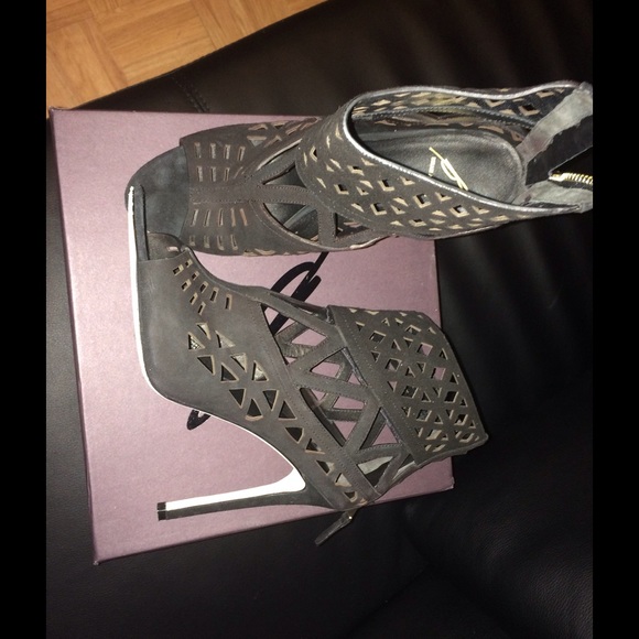 Brian Atwood: BF Levens black suede - Picture 2 of 4