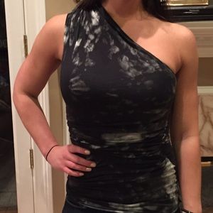 Sexy Helmet Lange one shoulder black top