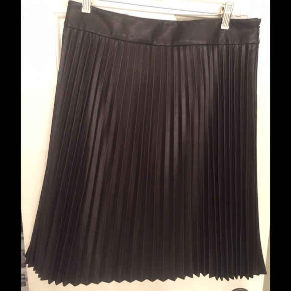 Ann Taylor Chocolate faux leather skirt