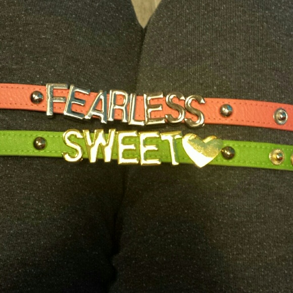 BCBG FEARLESS  AND SWEET BRACELET
