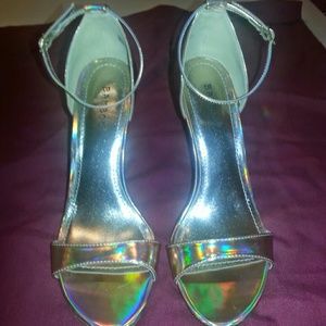 New gold wedge sandal