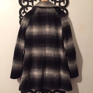 Old Navy Jackets & Coats - Ombré plaid coat Old Navy Jackets & Coats - Ombré plaid coat