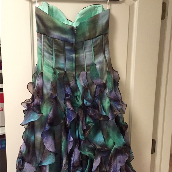 Prom dress/ formal gown - Picture 3 of 4