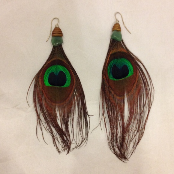 🛑 Peacock Feather Earrings w/ Jade Stones