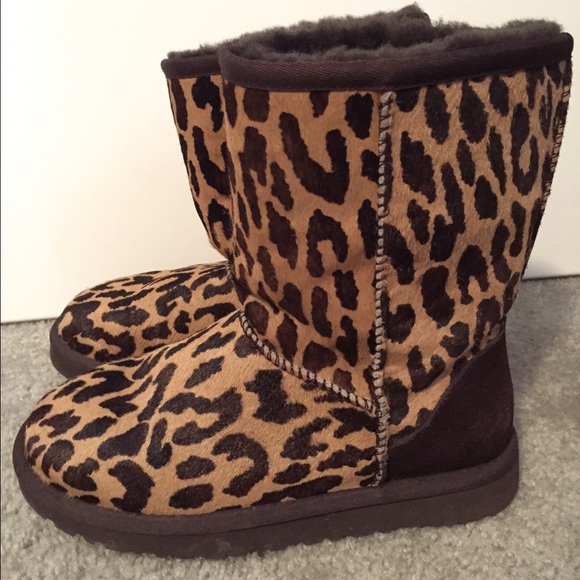 New In Box Leopard Print Ugg Classic Short