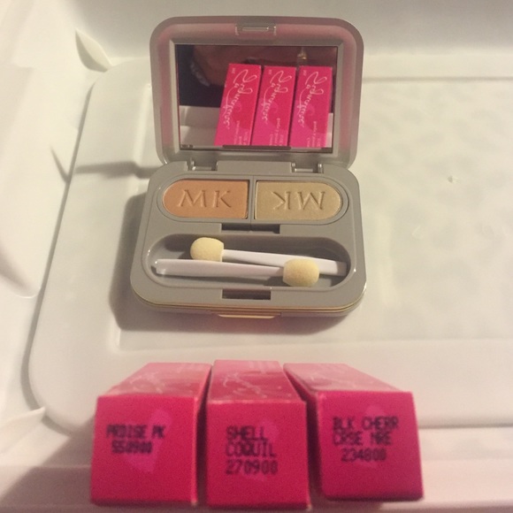 Bundle for Omarsmom