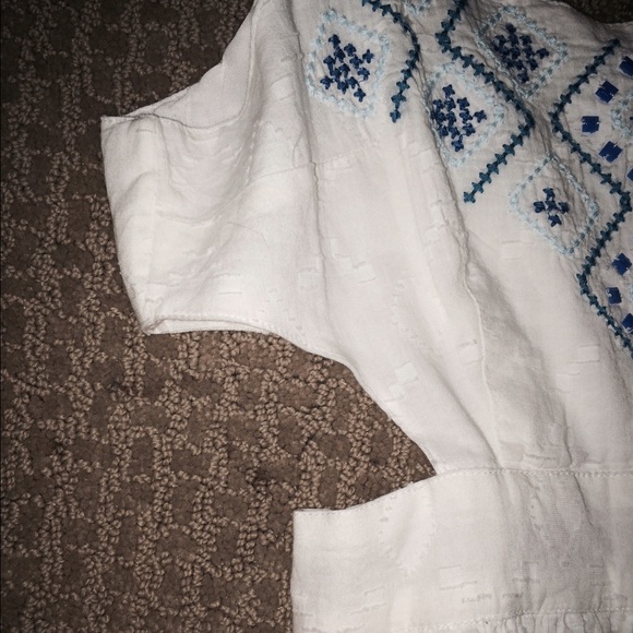 SOLD hollister cutout white dress - Picture 3 of 3