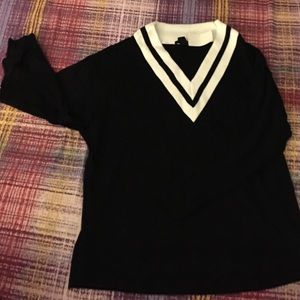 v-knit sweatershirt