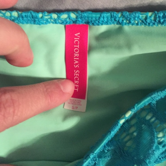 34B and Small VS Bathing Suit!! Great Condition!! - Picture 4 of 4