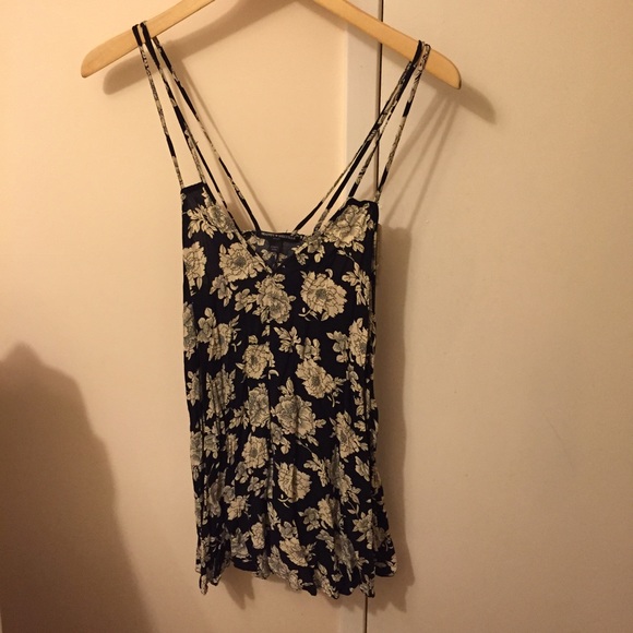 Brandy Melville Selda dress - Picture 2 of 4