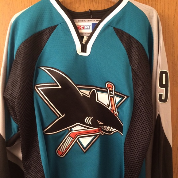 San Jose Sharks men's medium jersey, like new