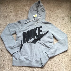Women's Nike Sweatshirt