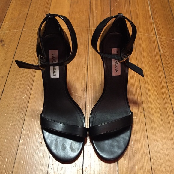 Steve Madden REALOVE heels