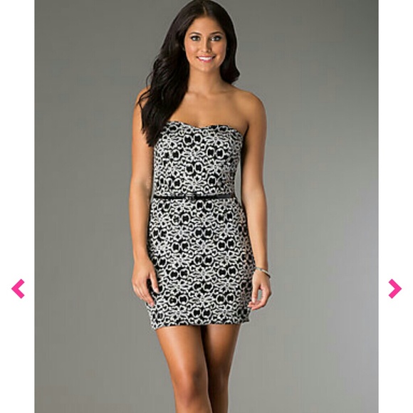 Short strapless sweetheart party dress. - Picture 2 of 3