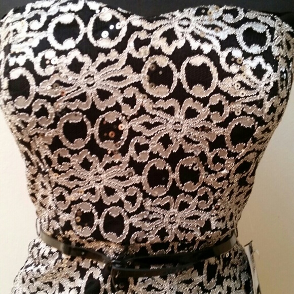 Short strapless sweetheart party dress. - Picture 3 of 3