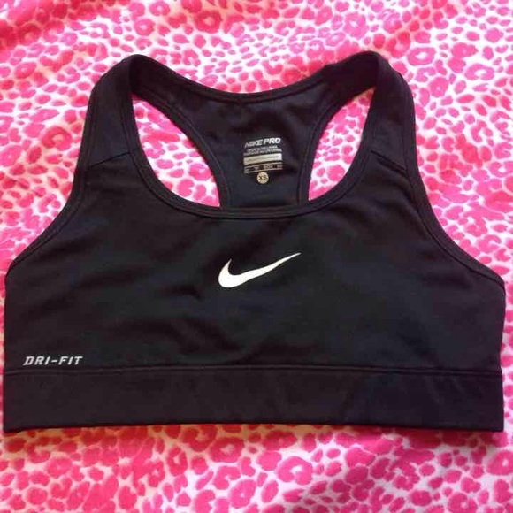 Nike pro sports bra