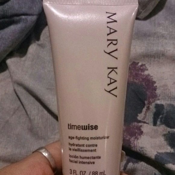 Mary Kay time wise age fighting moisturizer
