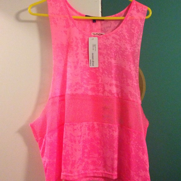 Mesh burnout muscle tank NWT