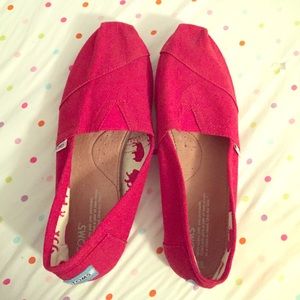 Red Toms
