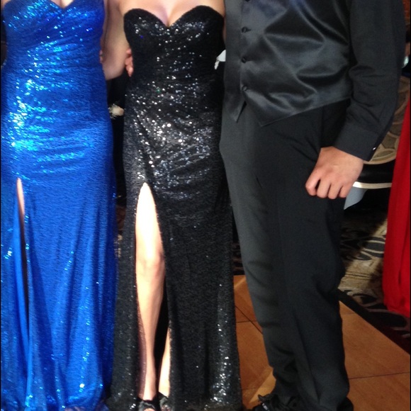 Prom Dress - Picture 1 of 3