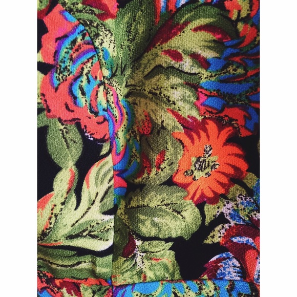 Reverse Modern Jane Dress - Picture 2 of 4