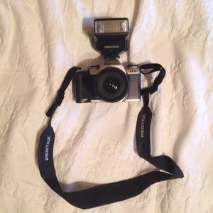 Pentax SLR Camera w/ detachable flash and strap