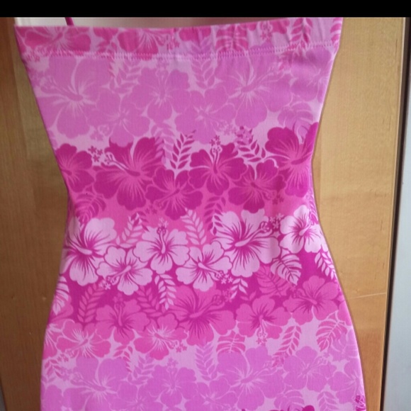 Dress - Picture 4 of 4