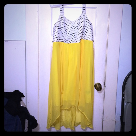 Plus Size Torrid sheer dress black white yellow