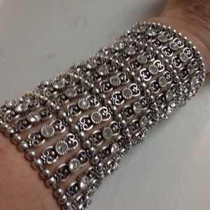 ✨Gorgeous crystal stretch bracelet