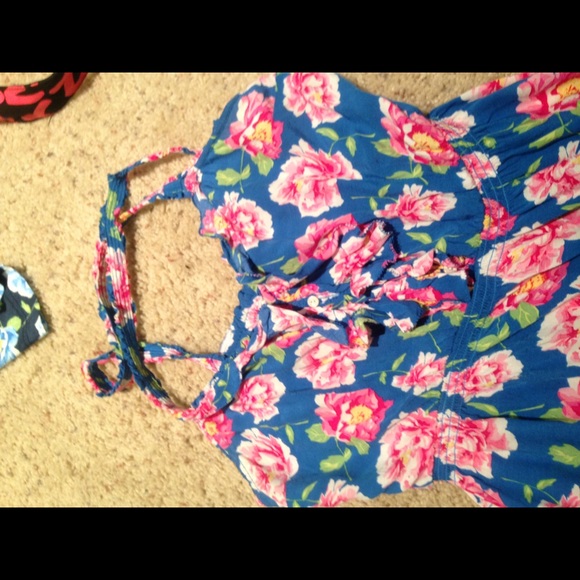 Abercrombie dress - Picture 2 of 3