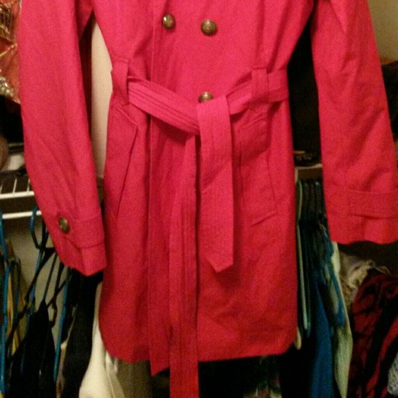 Express red raincoat - Picture 2 of 2