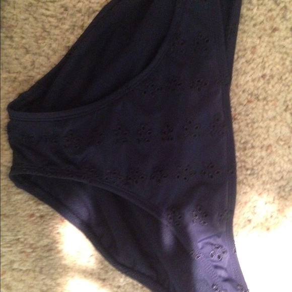 Bathing suit bottoms - Picture 1 of 2