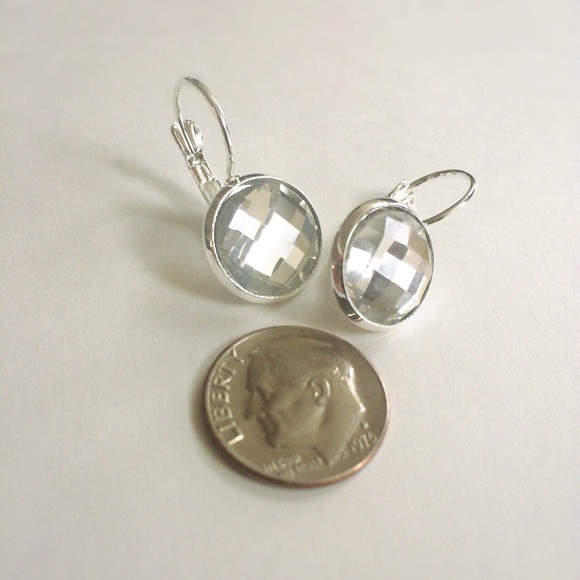 3/$20⚡️Crystal silver plated frenchback earring - Picture 4 of 5