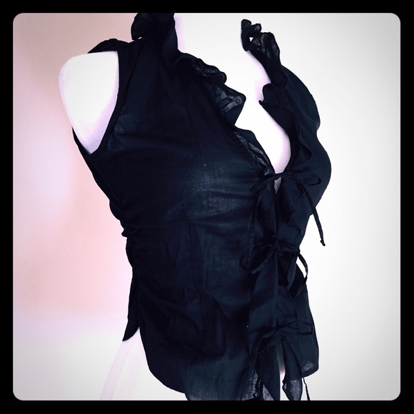 (🌟SOLD IN BUNDLE🌟) DKNY little black top - Picture 1 of 4