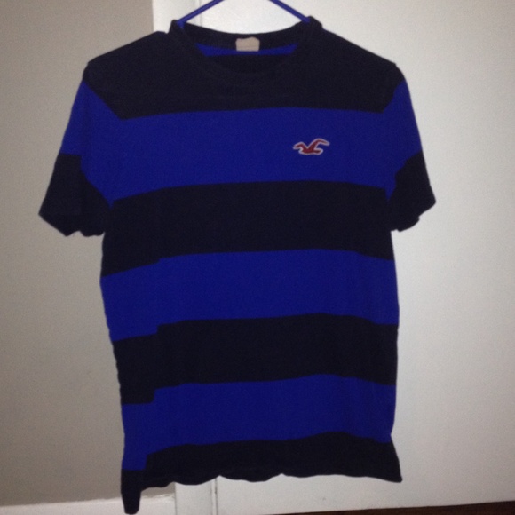 L hollister tee