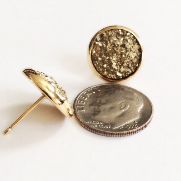 3 for 15🎀rocky gold flat Drusy style studs - Picture 2 of 5