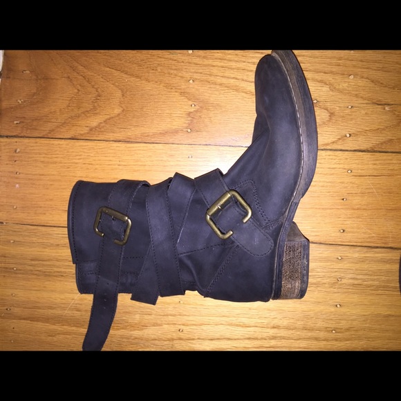 Steve Madden Brewzzer Boots - Picture 2 of 3