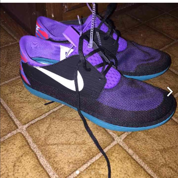 Nike shoes size 9 woman