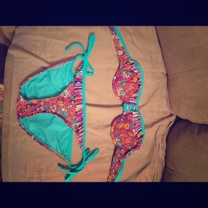 Floral 2-piece bathing suit