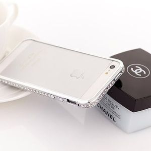 🚫SOLD🚫 5/5s Case 💎 Smooth Silver