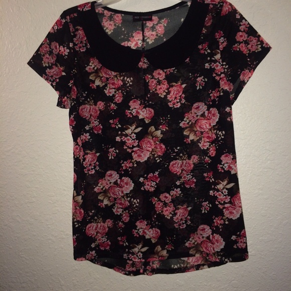 Floral Peter Pan collared shirt