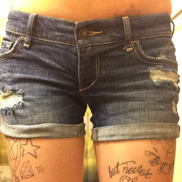 A&F Shorts - Picture 2 of 4