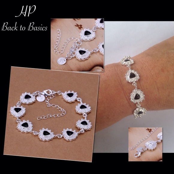 Jewelry - Silver heart bracelet
