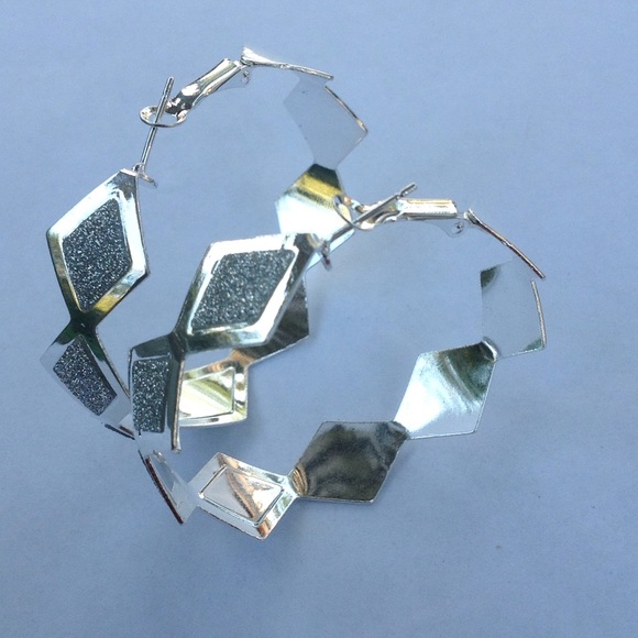 SALE Diamond Shape Hoops - Picture 3 of 3