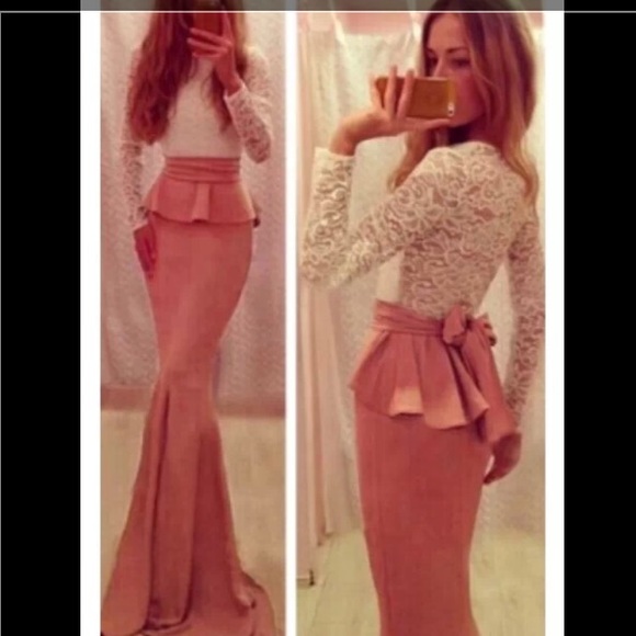 Dresses & Skirts - Light Pink & white vintage lace dress medium NWOT