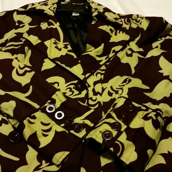 Jacket - Picture 3 of 4