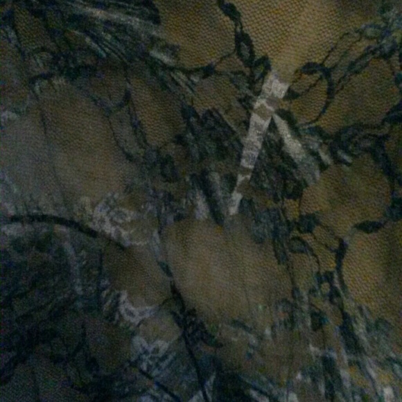LACE TOP - Picture 2 of 2