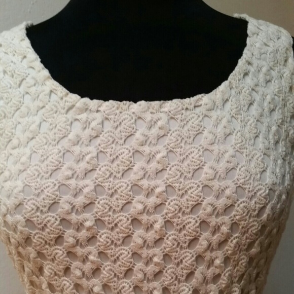 Short Sleeveless crochet Lace Casual? - Picture 2 of 3