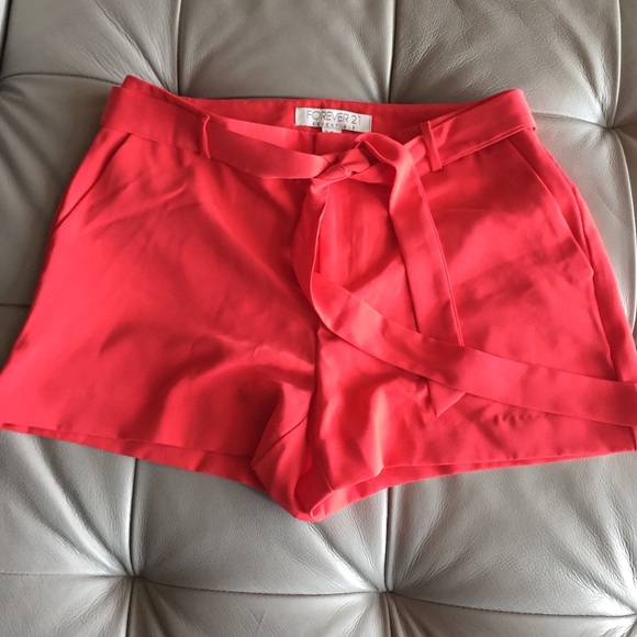 Forever 21 Coral Shorts Size Medium