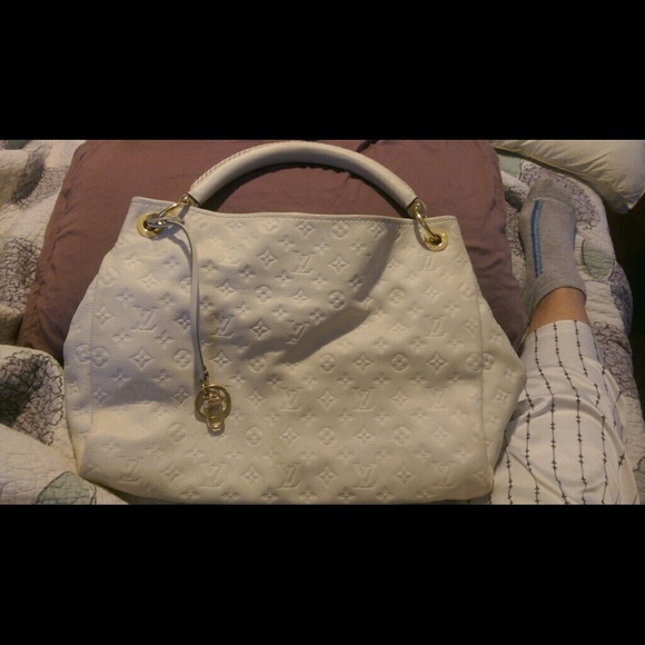 SOLD!!!!   Louis Vuitton Artsy Empreinte